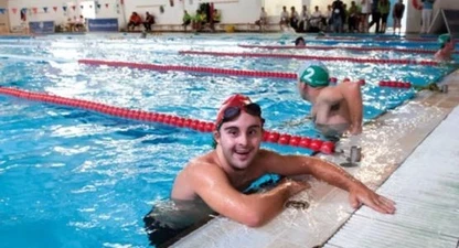 Un participant a la competició de natació Special Olympics del 2012 (Foto: Dani Codina)