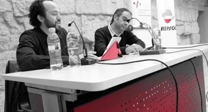 Esteve Giralt i Toni Clapés, durant la xerrada. Foto: Laura Casadevall