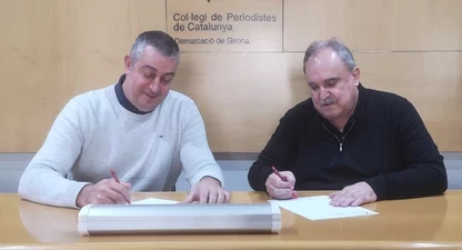 Marc Sureda i Jordi Grau, signant el conveni. 
