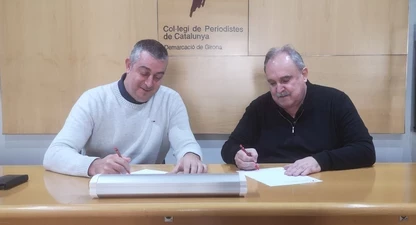 Marc Sureda i Jordi Grau, signant el conveni. 