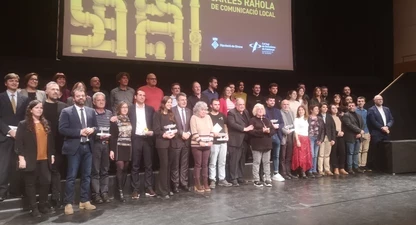 Foto de grup dels guanyadors, finalistes i autoritats. 