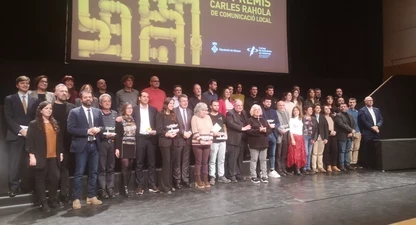 Foto de grup dels guanyadors, finalistes i autoritats. 