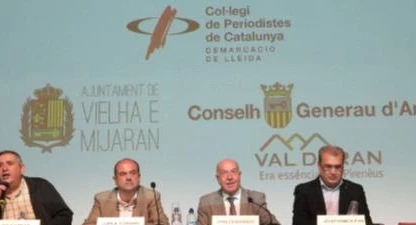 D'esquerra a dreta, Rafa Gimena (president CPCLleida), Juan Antonio Serrano (alcade Vielha), Carlos Barrera (Síndic) i Josep R. Ribé (membre Junta CPCLleida)