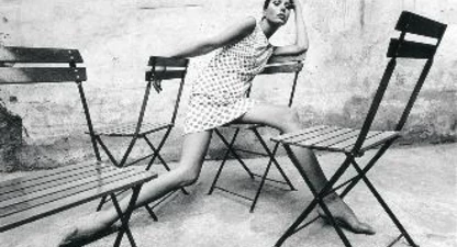 Elsa Peretti al Tifanny's el 1966. Foto: Oriol Maspons