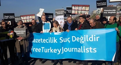 periodistes-turcs.jpg
