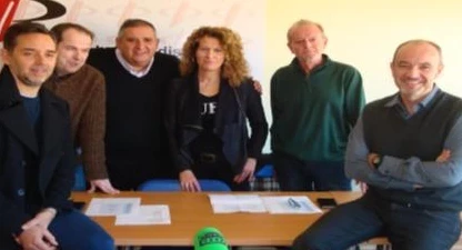 D'esquerra a dreta: Alfons Schwartz –director Onda Cero Lleida; Jordi Sebastià –UA1; Rafa Gimena –president CPCLleida; Roser Perera –delegada Catalunya Ràdio Lleida; Jesús Riverola –director RNE Lleida; i Josep Lluís Cadena –Cadena Ser Lleida.