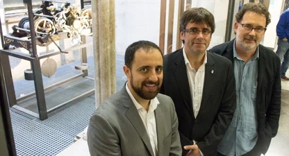 Mohedano, Puigdemont i Ventura, després de presentar la iniciativa.