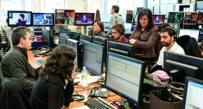 Un grup de periodistes de TV3 durant una jornada de treball (Foto: Vicente Pruna)