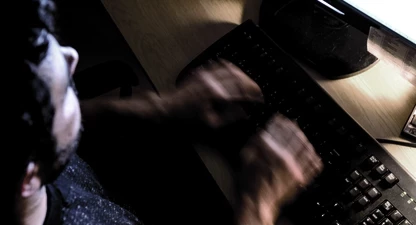 El primer comentari als mitjans digitals és de principis dels anys noranta.