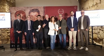 guanyadors i autoritats de la tercera edició del Premi Periodisme Salut i Drets Socials