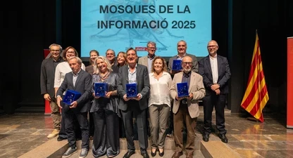 Foto de família dels guardonats, la Junta de Girona i el degà. 