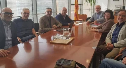 Membres de Xarxa7 amb el secretari de Mobilitat, Manel Nadal