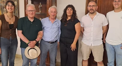 Membre de la junta amb el nou cronista de Tortosa, Josep Bayerri. 