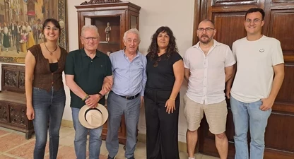 Membre de la junta amb el nou cronista de Tortosa, Josep Bayerri. 